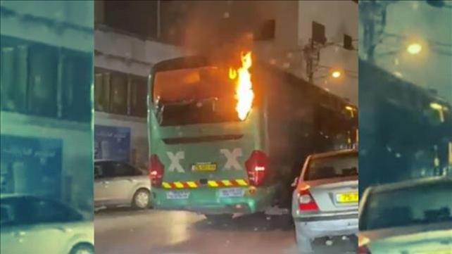 הצתת אוטובוס בשכונת עיסאוויה, 10.04.21