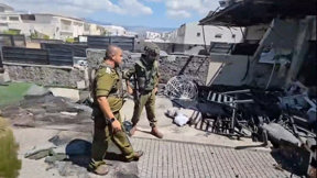 בתים בקרית שמונה ממשיכים להיפגע, צה"ל פועל בדרום לבנון: יום סוער בצפון