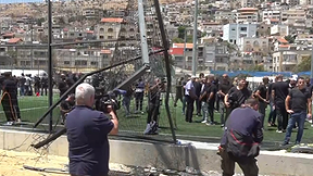 الخامسة 