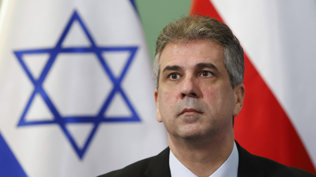 שר החוץ אלי כהן בפולין