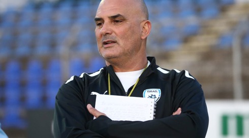 מאמן נבחרת ישראל אלון חזן פוטר מתפקידו
