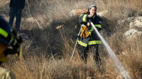 הכבאית שנלחמה באש: "הילדים לא האמינו שיש בית"