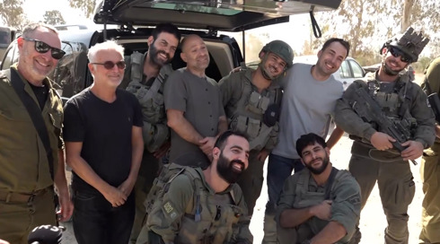 קופה ראשית - בגבול עזה: כוכבי התוכנית הגיעו לשמח את הלוחמים