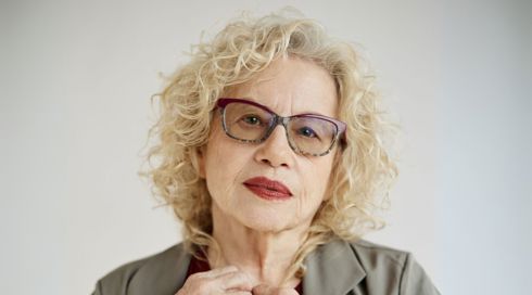 "ספטמבר": חוה אלברשטיין חוזרת עם סינגל חדש